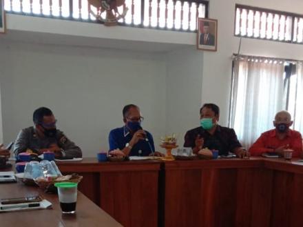 Perbekel Sepang Hadiri Rapat Tim Forum Kecamatan Sehat di Kecamatan Busungbiu
